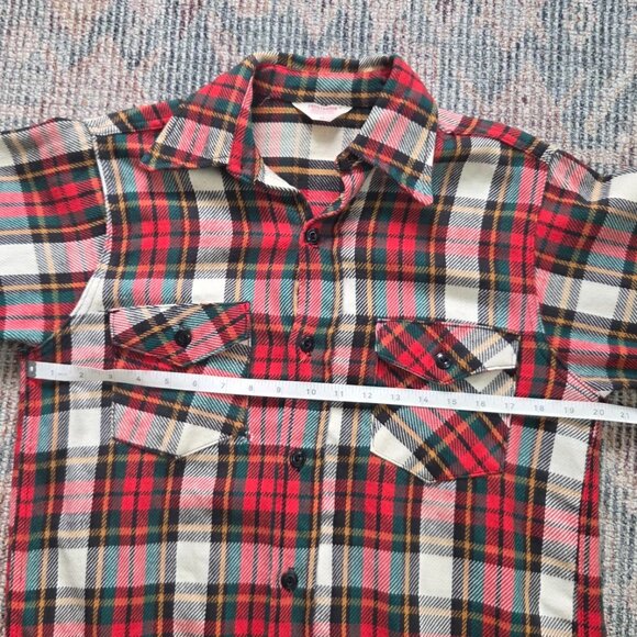 Vintage Flannel - Picture 2 of 9